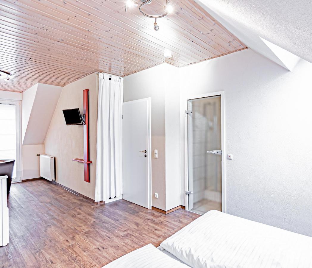Johannishof Wein-Cafe & Gaestehaus Langsur Exteriör bild